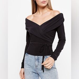 EUC Ruched Off The Shoulder Long Sleeve Wrap Black Top size small